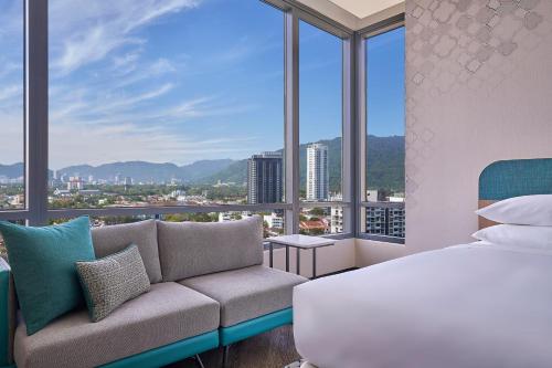 Guest room, 1 King, City view