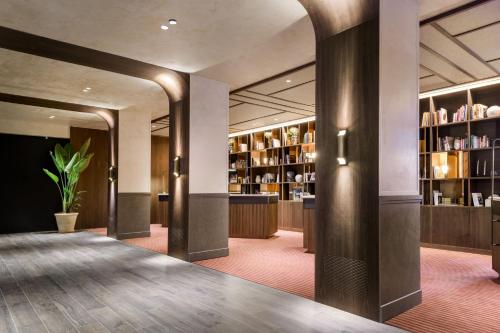 Előcsarnok, The Westin Madrid Cuzco near Santiago Bernabéu stadion