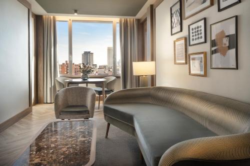 613003502 The Westin Madrid Cuzco