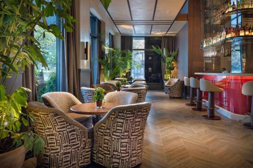 613003534 The Westin Madrid Cuzco