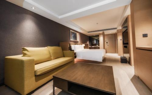 Superior Double Room image 2