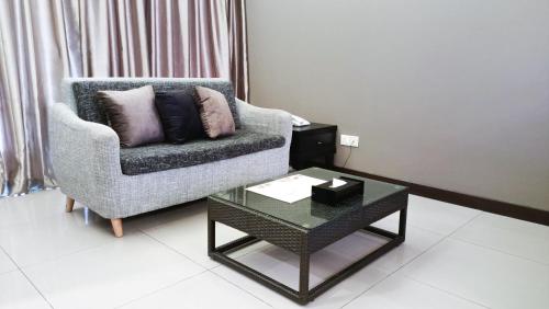 2 Bedroom Apartment image 5
