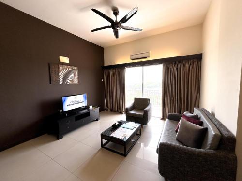 3 Bedroom Apartment image 5