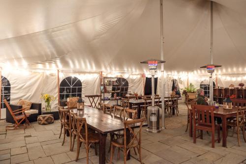 Firelight Camps - 레스토랑