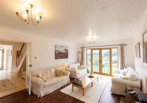 The Dormers - 5 BD Amazing Views of Stroud Valley in Whiteshill