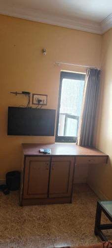 Hotel Tirupati, Раджкот (фото 9)
