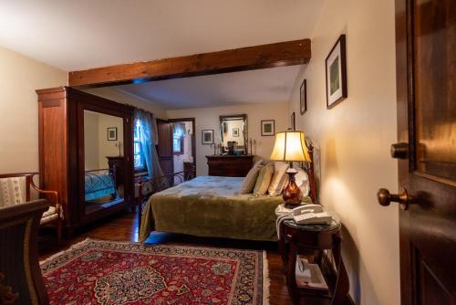 La Perla Restaurant & Country Inn in Averill Park, USA