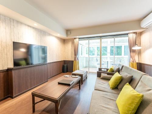 room detail thumbnail 1