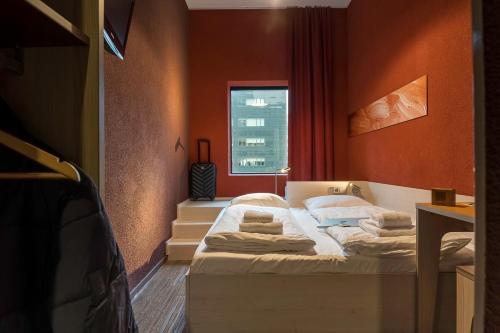 Double Room for Single Use image 3