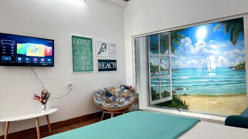 Deluxe Family Room image 5