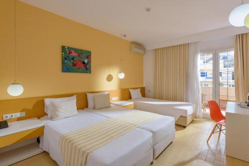 Zeus Hotels Palm Beach near Retro Malia