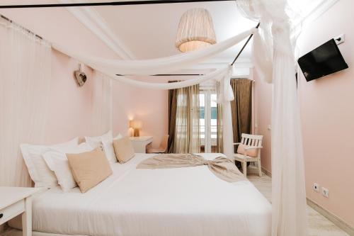 Boutique Hotel - O House Ericeira Hills in ไบร์โร อาร์เซนิโอ อมาเดว