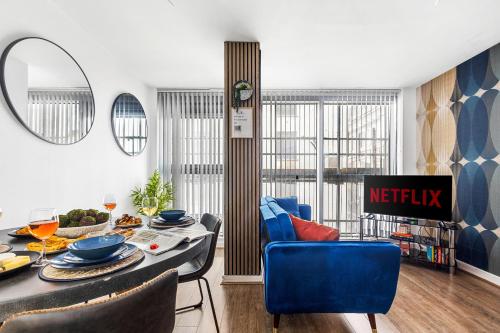Bullring Lux Suite- Netflix-Free Parking-Sleeps 6