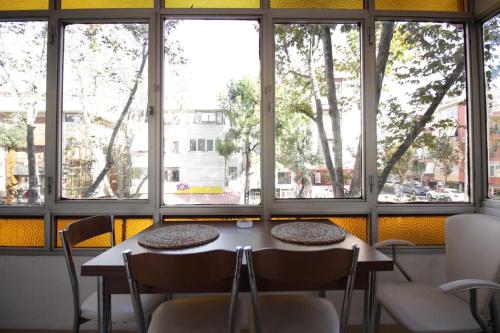 Bright Cozy Stacked Home Ideally Located n Kadikoy, Istanbul (foto 9)