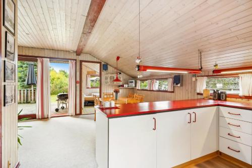 ทัศนียภาพภายนอกโรงแรม, Cozy Older House With A Fenced Garden, Within Walking Distance To The Beach in หาดอัวร์