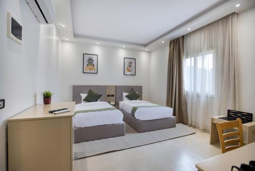Seven Stays Zayed Room Type - Deluxe Double Room