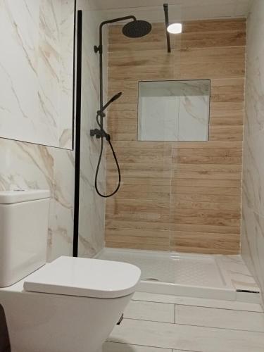 One-Bedroom Apartment image 6