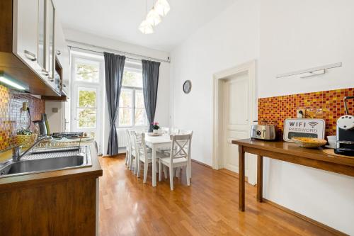 Prague Hostel Apartments - image 2