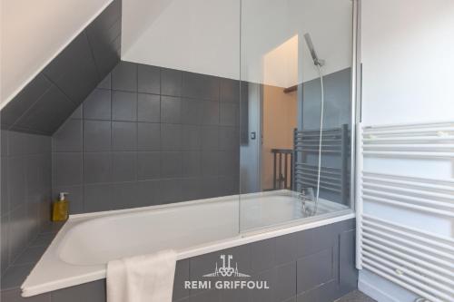 28 Bonnes Raisons - Lovely Duplex - City Center with private parking, Honfleur (zdjęcie 7)
