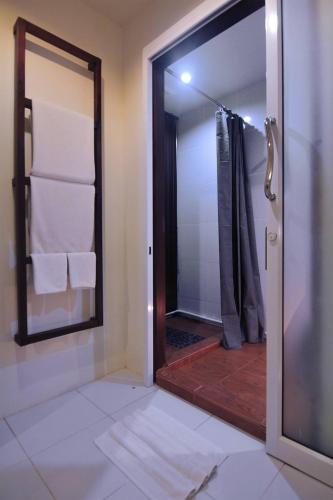 Palm Resort Krabi Room Type - Superior King Room