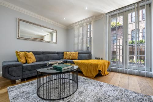 The Mayfair Residence - image 5