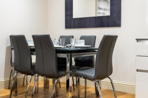 Mayfair - Shepherd St Residences - image 3