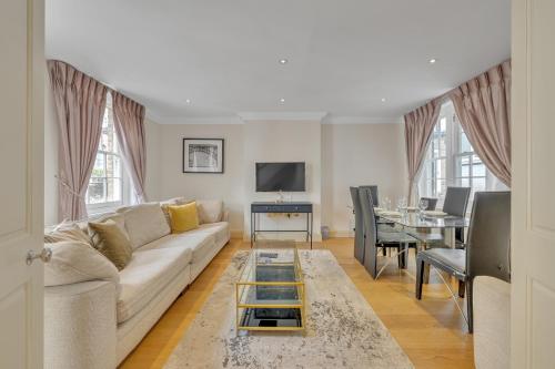 Mayfair - Shepherd St Residences - image 9