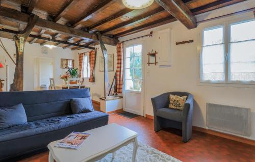 Pet Friendly Home In Gueschart With Wifi in Gueschart