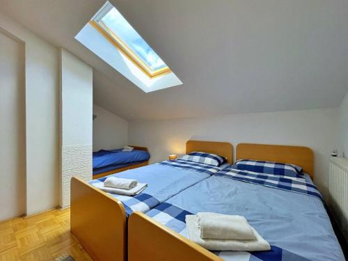 Apartment image 8