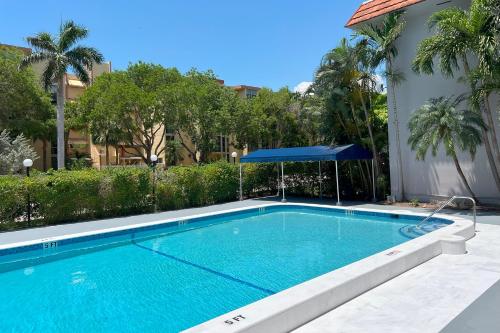 Vista/Panorama, Sunny Isles Apartments by MiaRentals in Sunny Isles Beach