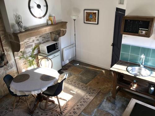 Maison avec cour L'atelier in Кушей
