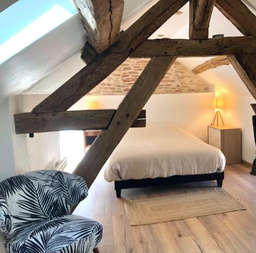 Maison avec cour L'atelier gîte à louer Couchey
