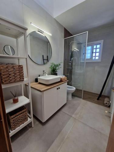 Zuhanyzó, Villa in Kallepia-Luxurious stay in Kallepeia