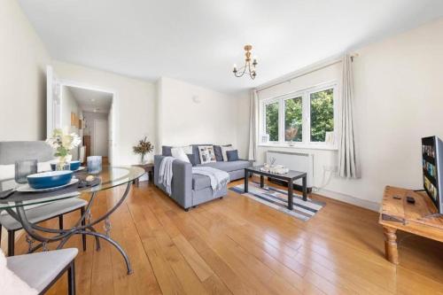 Cosy London Apartment near Canary Wharf - image 11