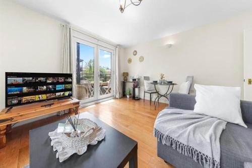 Cosy London Apartment near Canary Wharf - image 12