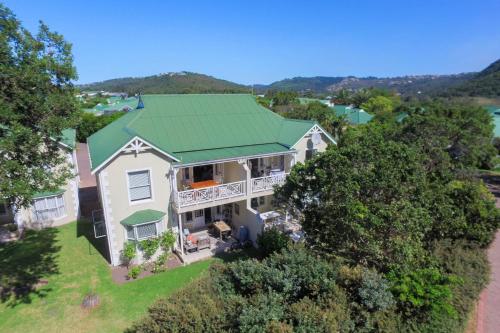 Plettenberg Bay Getaway at Riverclub Villas, Плеттенберг-Бей
