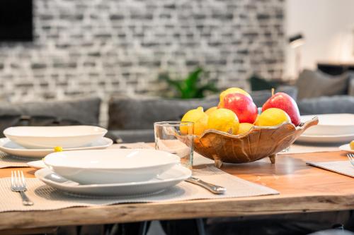 طعام و مشروبات, LIVINGLike-Apartment - Central & Spacious with Balkony & Garage, Coffee - 103m2 in Pforzheim