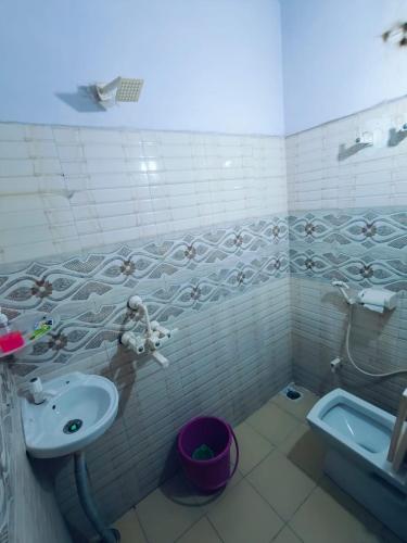 Milestone Homestay Agra - image 4