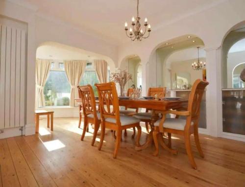 MarinaSeaView-4Br-8Guests-FreeParking-PetsFriendly