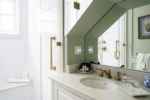 Francis Malbone House - image 4