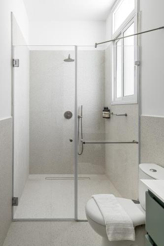 Mate Levinski - By HOMY Mate Levinski - By HOMY