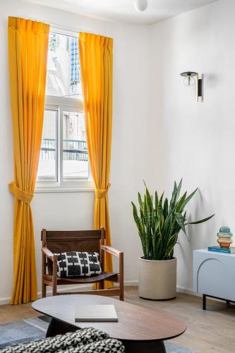 Mate Levinski - By HOMY Mate Levinski - By HOMY