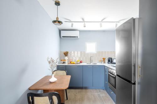 Mate Levinski - By HOMY Mate Levinski - By HOMY