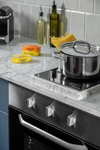 Mate Levinski - By HOMY Mate Levinski - By HOMY