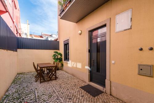 Go Native Lisbon - VIP CITY - image 9