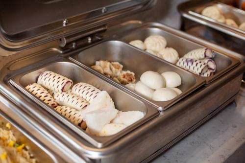 Facilities, Lavande Hotel Beijing Tian'anmen Square Wangfujing Street near The Nine Dragon Screen of The Palace Museum