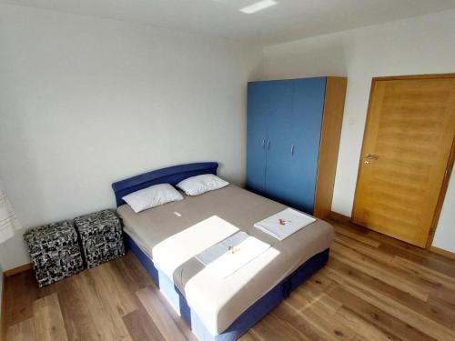 Apartment Sailor - image 3