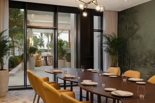 Restaurant, Delano Dubai in Bluewaters Island