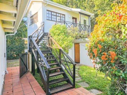 Honeybird Cottage - the Flat