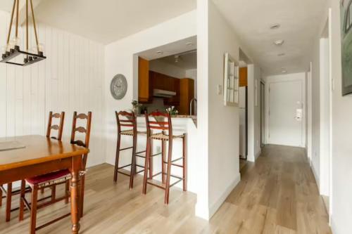 Two-Bedroom Apartment image 5